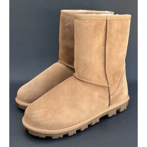 UGG Essential Short Bootie Chesnut Women's Size 8 US Size